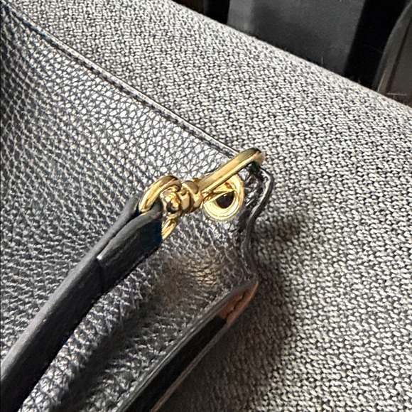 Lauren Ralph Lauren Black Leather Tote Bag – Like New - Picture 15 of 17